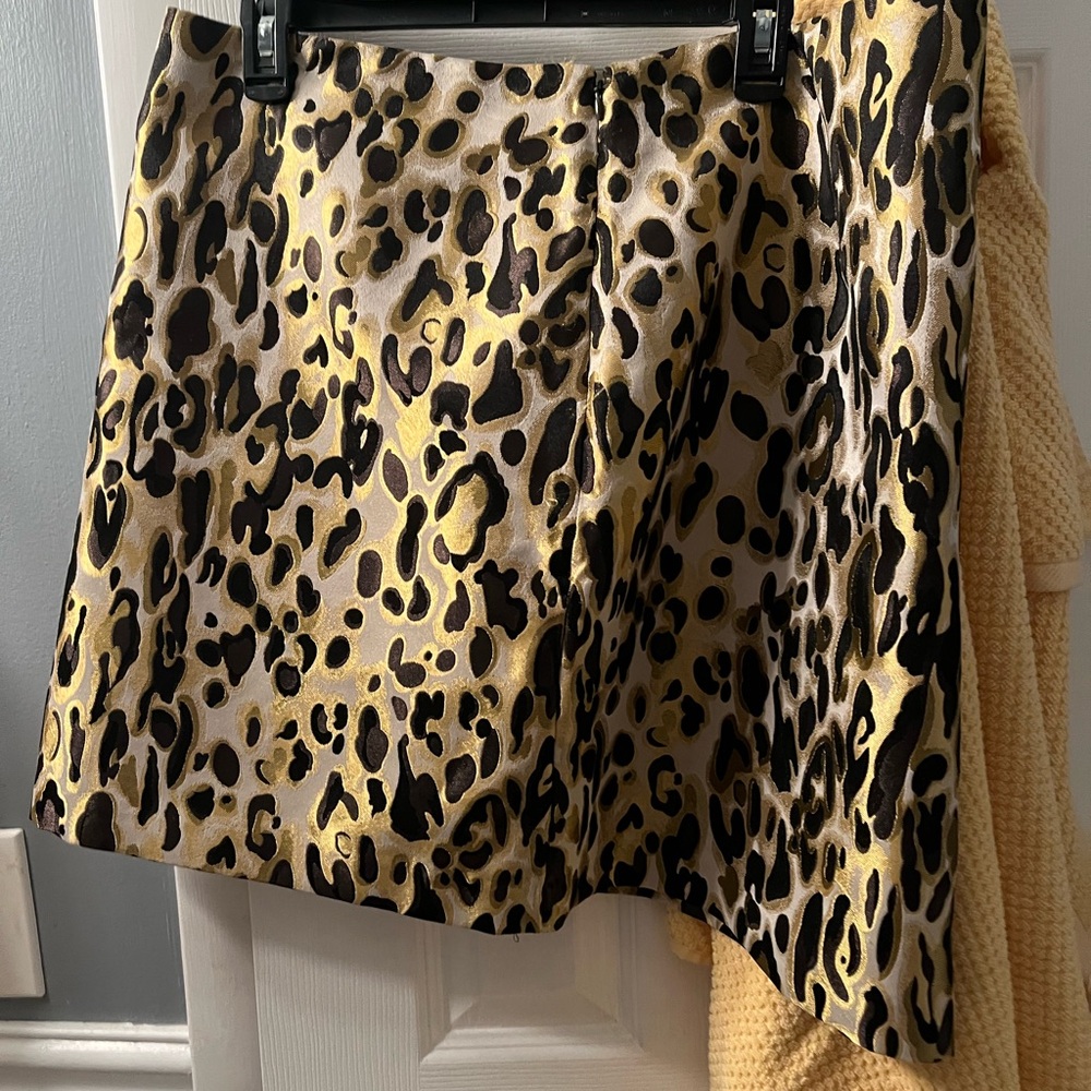Nine West Animal Print Skirt.New never worn.